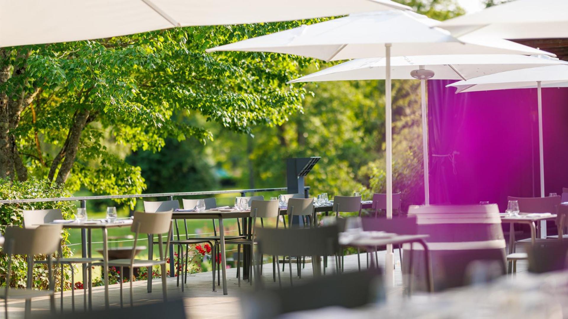 Logis Hotel Golf Le Domaine Du Val De Sorne Vernantois Exterior foto